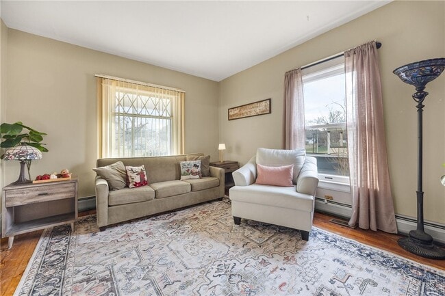 Building Photo - 373 Genesee St