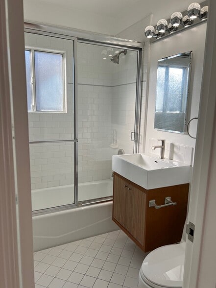 Building Photo - 8750 Guthrie Ave