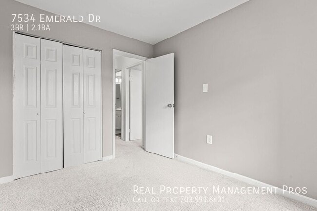 Building Photo - 7534 Emerald Dr