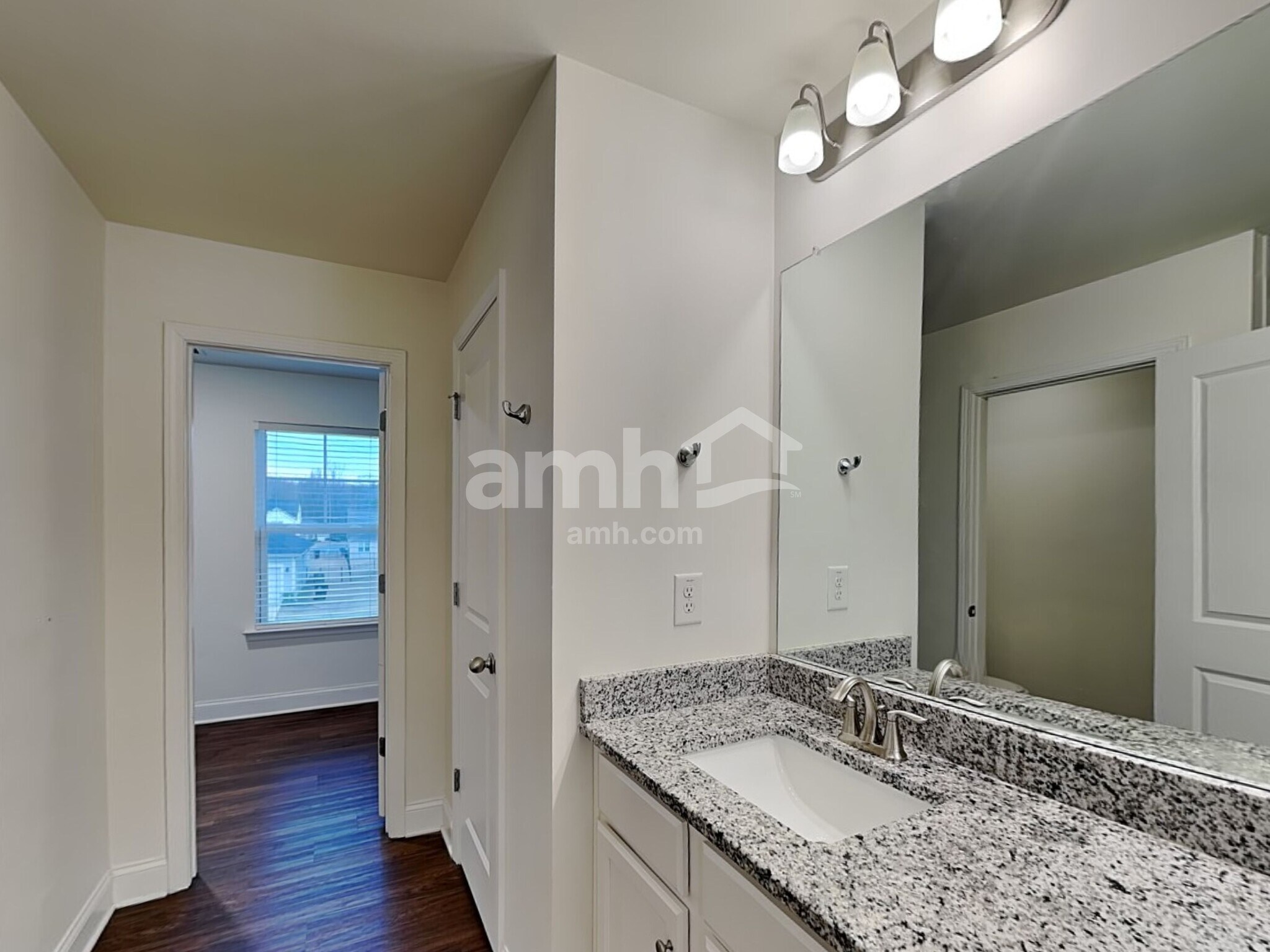 Building Photo - 6233 Bridlewood Ln