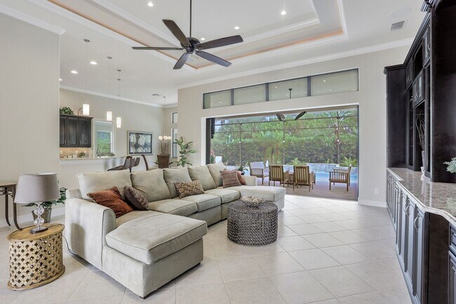 Building Photo - LUXURY POOL HOME***BONITA LAKES***AVAILABL...