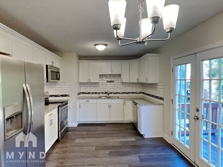 Building Photo - 8539 Sharonbrook Dr