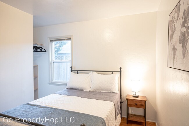 Building Photo - 3 br, 2 bath House - 147 S Mathilda Ave