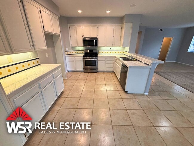 Building Photo - Stunning Orangecrest Rental – Pool, Yard, 3-Car Garage & More!