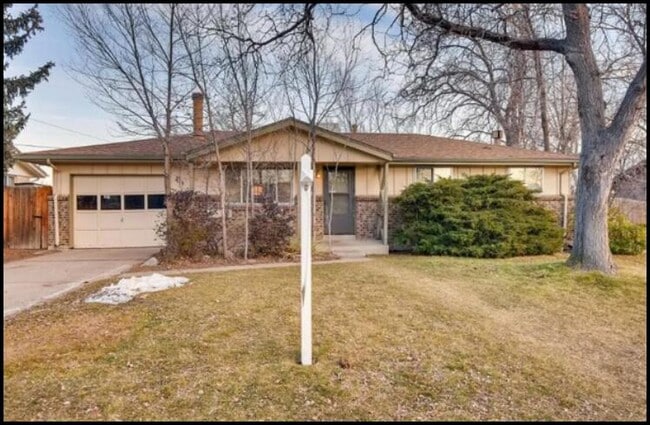 Primary Photo - 8490 Benton St