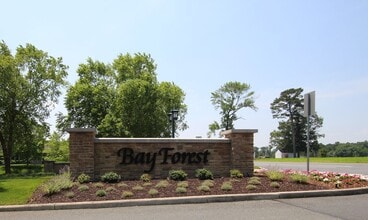 Building Photo - Beautiful Furnished Home Close to Bethany ...