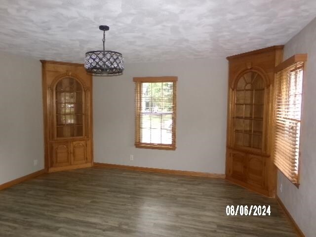 Building Photo - 830 Sherwood Dr NE