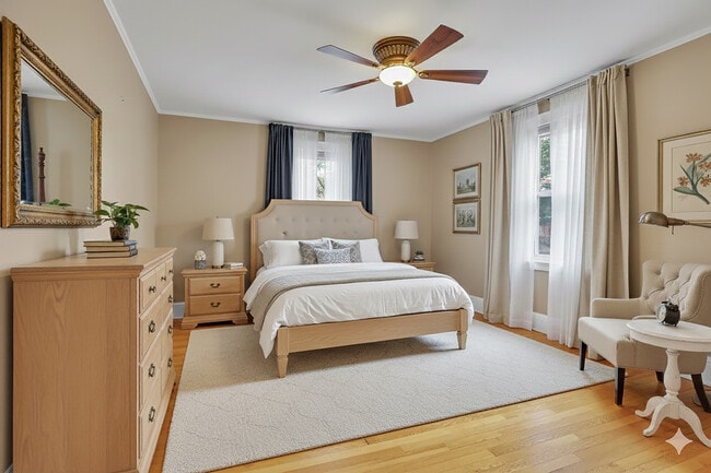 Building Photo - 40 Robin Rd