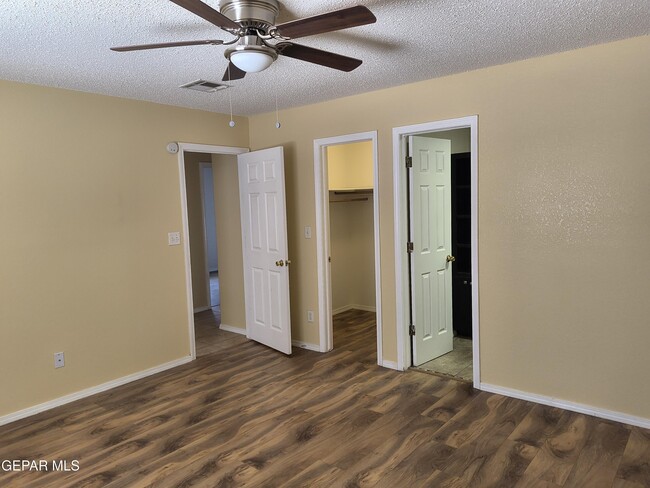 Building Photo - 11668 Carlos Moran Ct