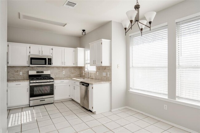 Building Photo - 13441 Gent Dr