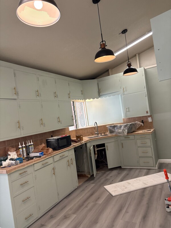 Building Photo - 4705 Yosemite Blvd