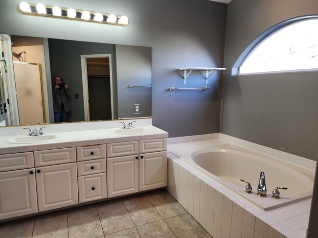 Building Photo - Home For Rent in Winhaven are of Minden