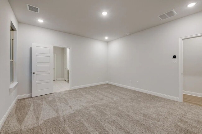 Building Photo - 3125 Buckeye St