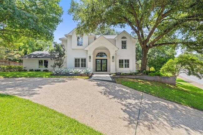 Primary Photo - 5700 Carry Back Ln