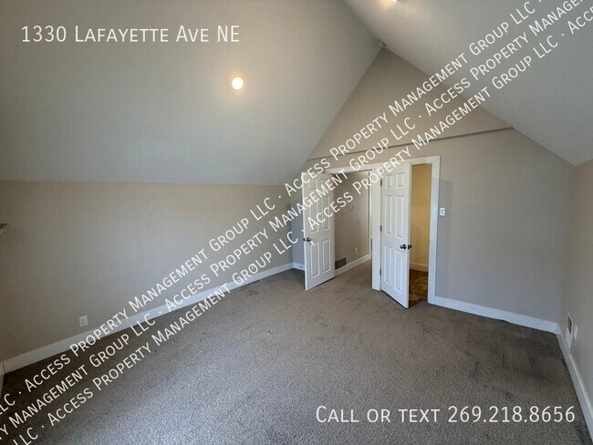 Building Photo - 1330 Lafayette Ave NE