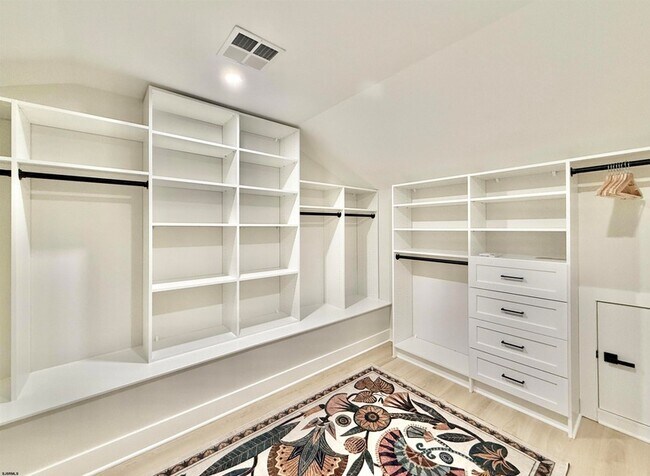 Building Photo - 100 S Frontenac Ave