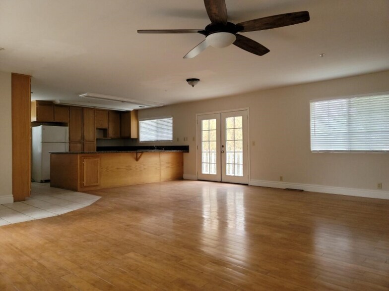 Building Photo - 4209 Alpine Blvd