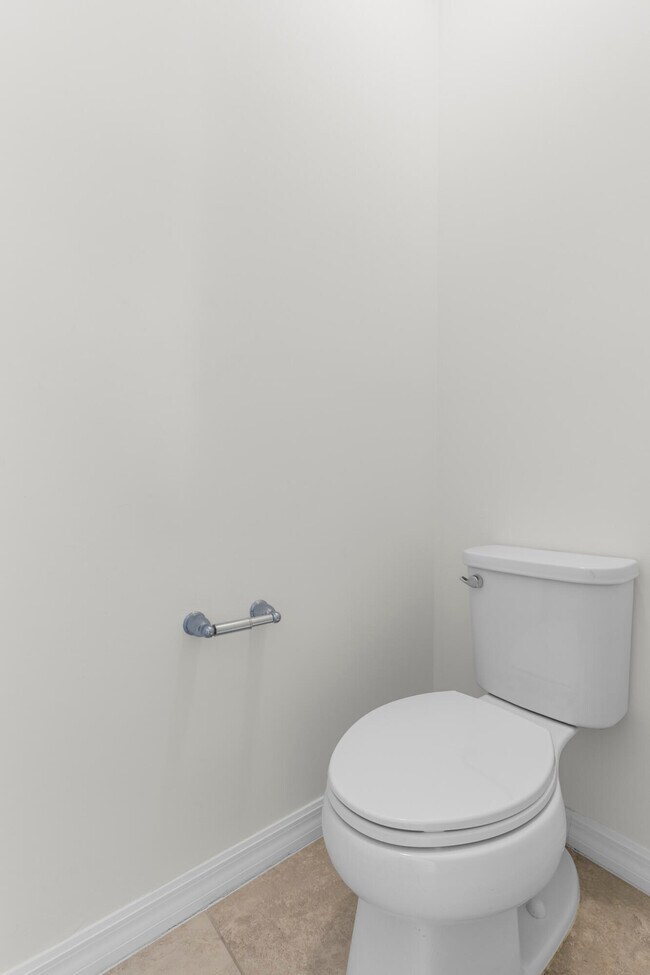 Building Photo - 8612 Escue St