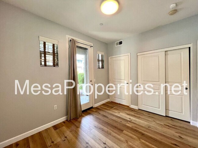 Building Photo - 12346 Claredon Dr