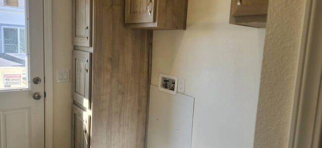 Building Photo - 5510 Clark Rd