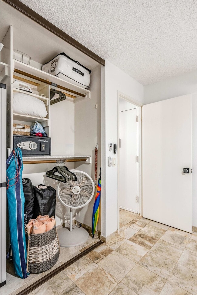 Building Photo - 2191 S Kihei Rd