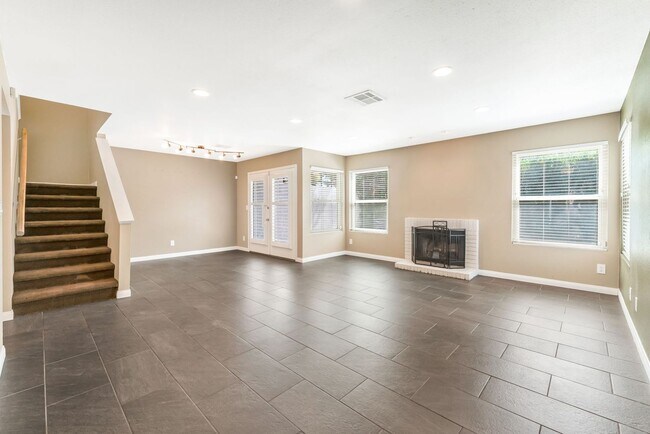 Building Photo - Modern Comfort Meets Timeless Style in a Beautifully Updated Las Vegas Home!