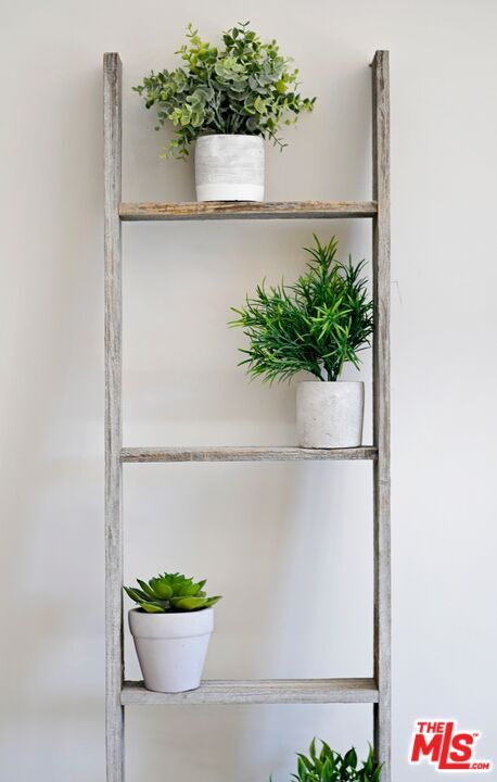 Building Photo - 137 N Harper Ave