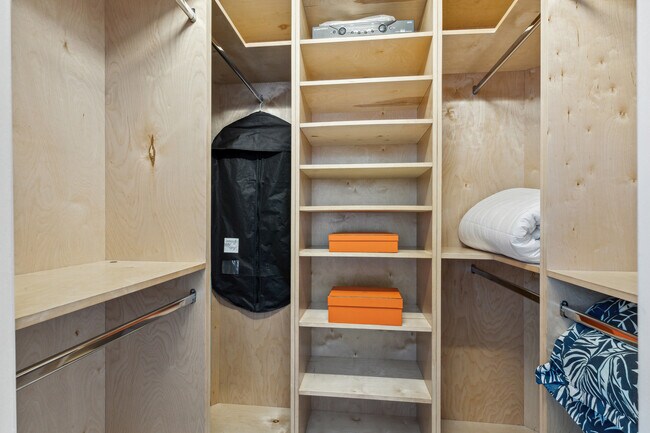 Building Photo - 2301 Collins Ave