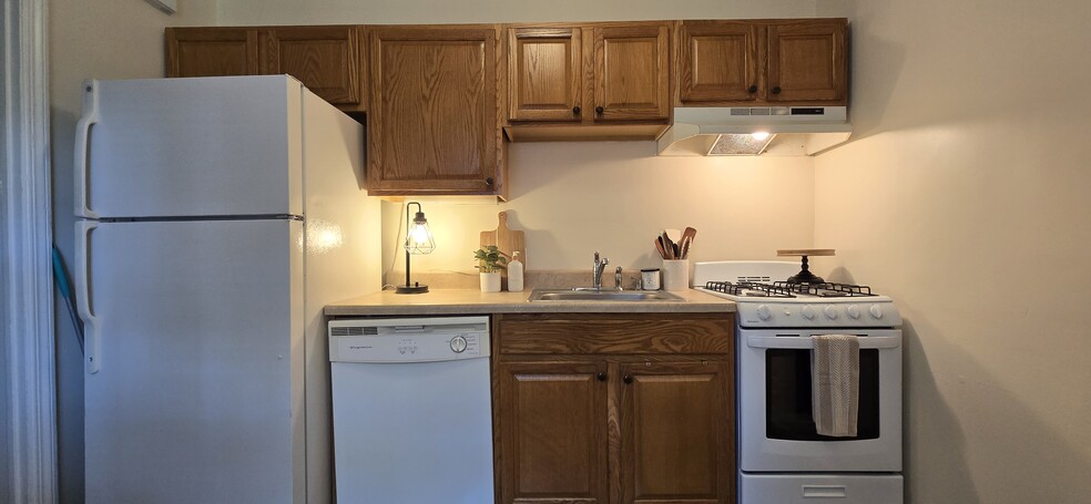 Building Photo - 6A N Beaumont Ave