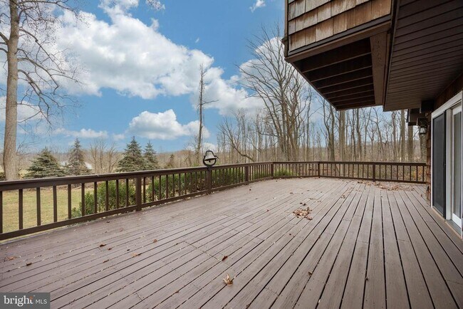 Building Photo - 1104 Tinker Hill Ln