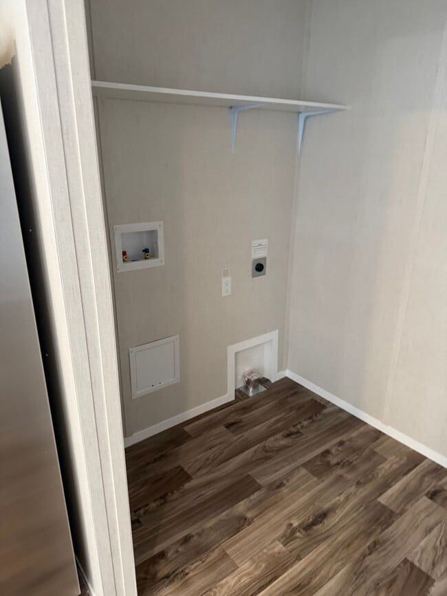 Building Photo - BRAND NEW-3 Bedroom / 2 Bath-LUXURY MOBILE...