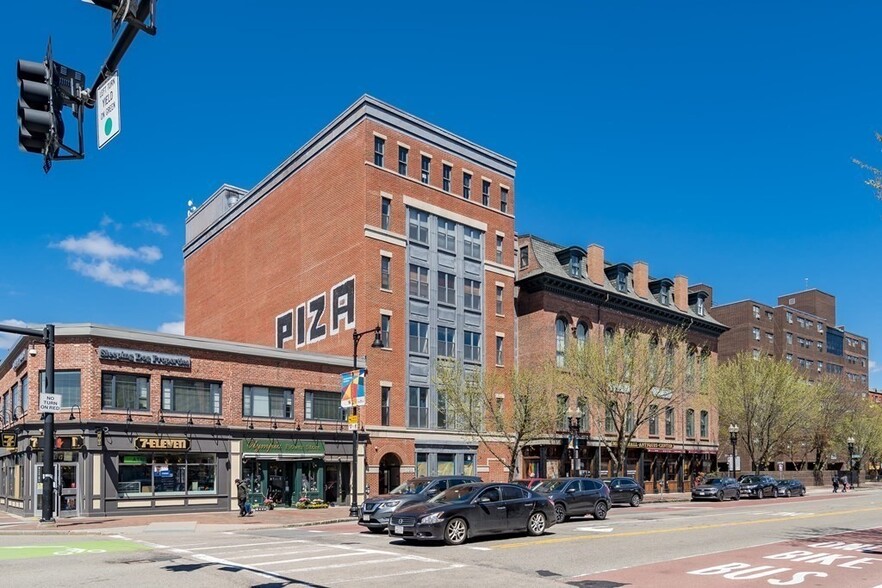 Building Photo - 1721 Washington St