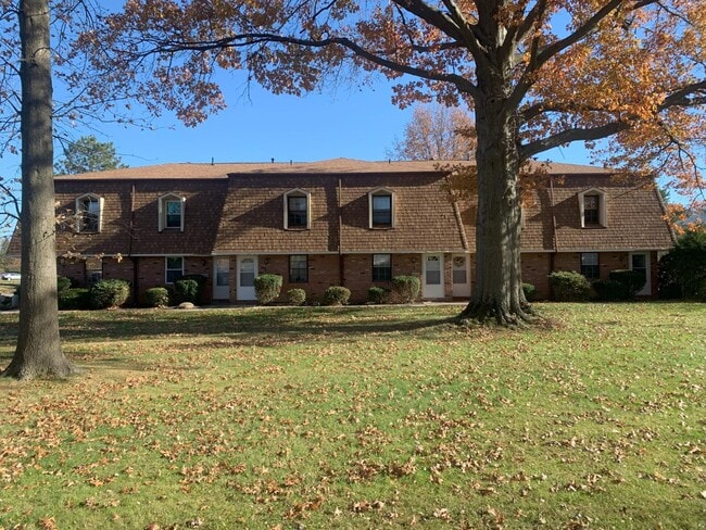 Building Photo - 1440 Prospect St