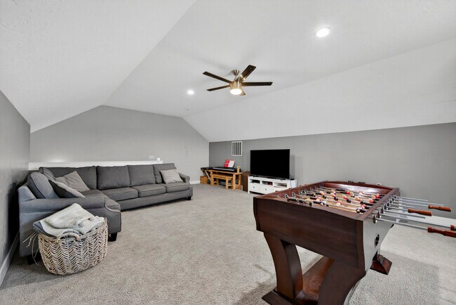 Building Photo - 2110 S Herron Dr