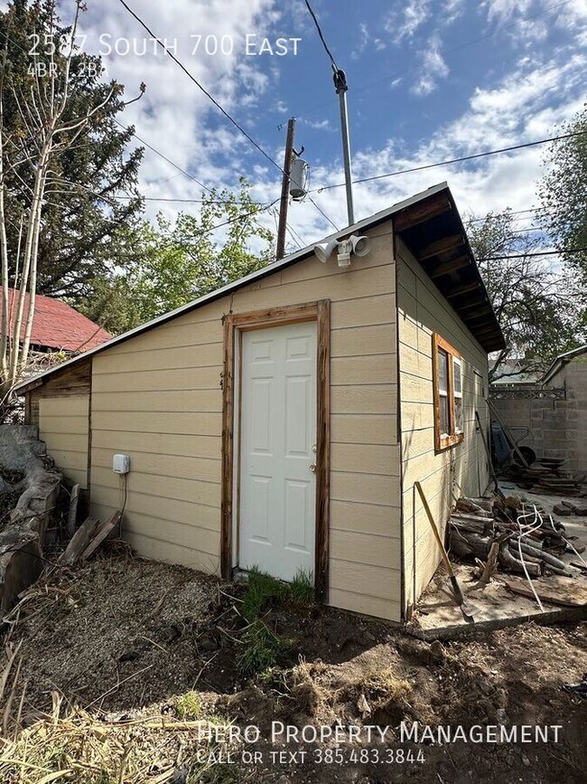 Building Photo - 2587 S 700 E