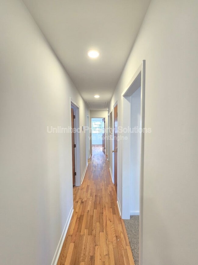 Building Photo - 6405 Myrtle Grove Rd