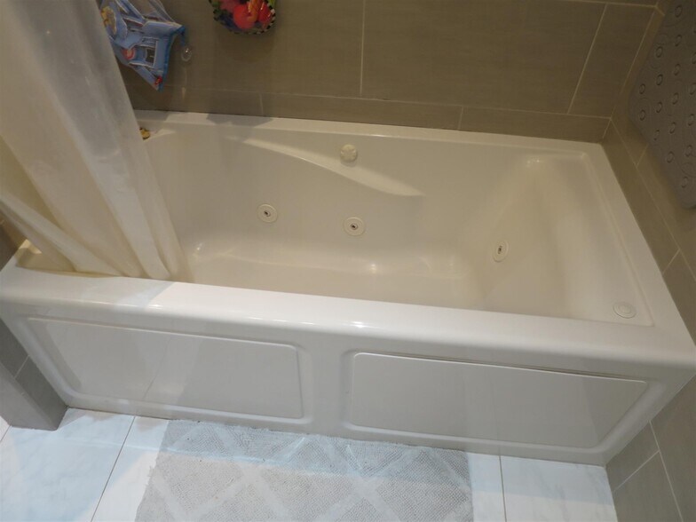 Building Photo - 7 Wareham St