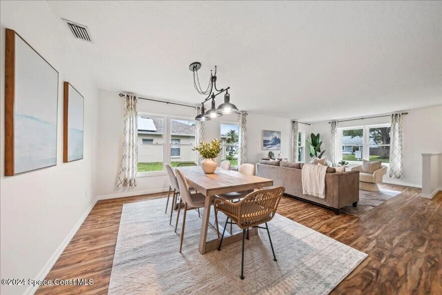 Building Photo - 1243 Water Lily Ln