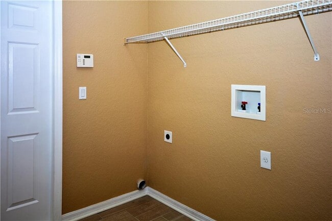 Building Photo - 10747 Masters Dr