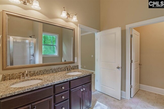 Building Photo - 105 High Bluff Ln