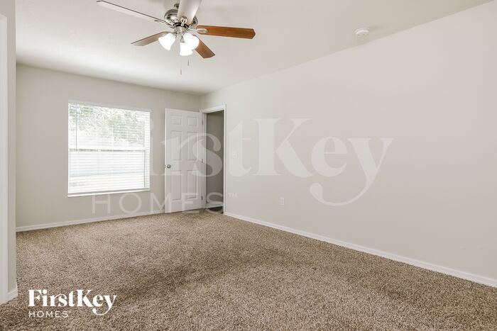 Building Photo - 557 Reddicks Cir