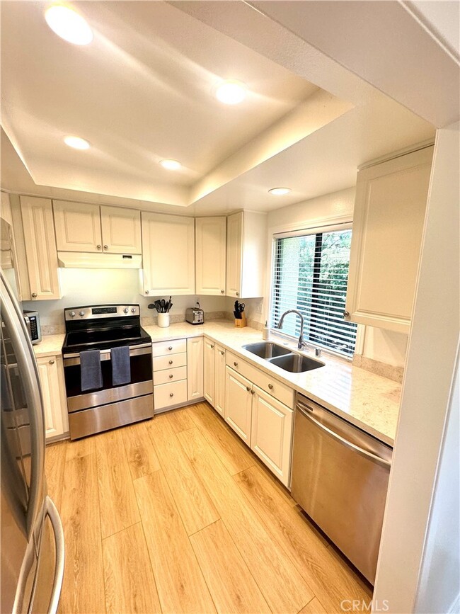 Building Photo - 8777 Coral Springs Ct