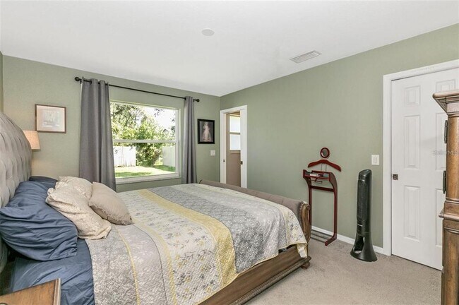 Building Photo - 4382 Sunburst Ave