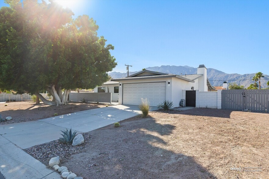 Building Photo - 2793 N Chuperosa Rd