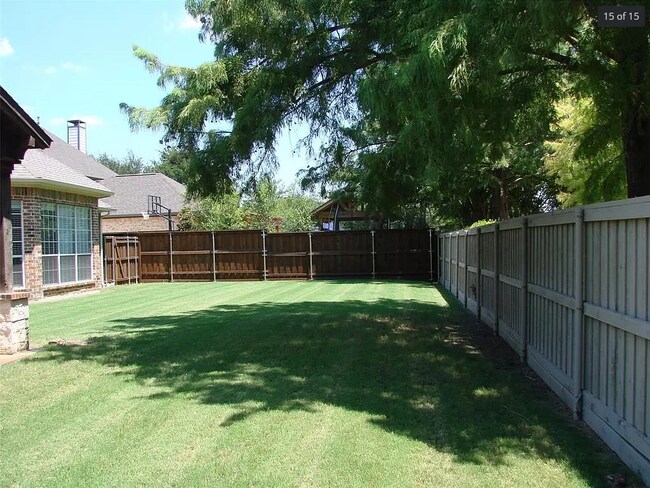 Building Photo - 1605 Berwick Dr