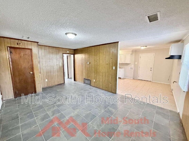 Building Photo - 3205 Madewell St