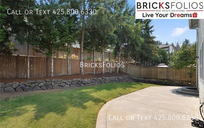 Building Photo - Welcoming Home in Bothell, Ideal for Relax...