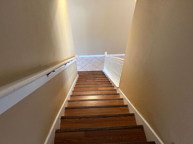 Building Photo - 854 Kazaros Cir