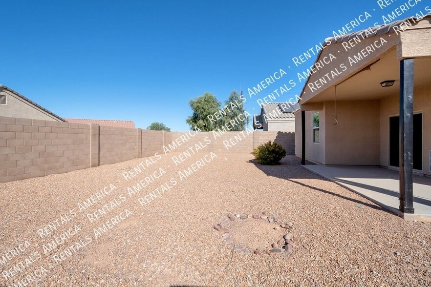 Building Photo - 29202 N Fire Agate Rd