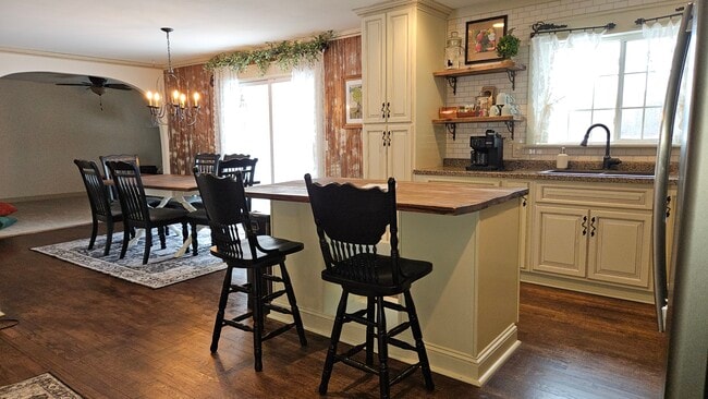 Building Photo - 69886 Krontz Rd